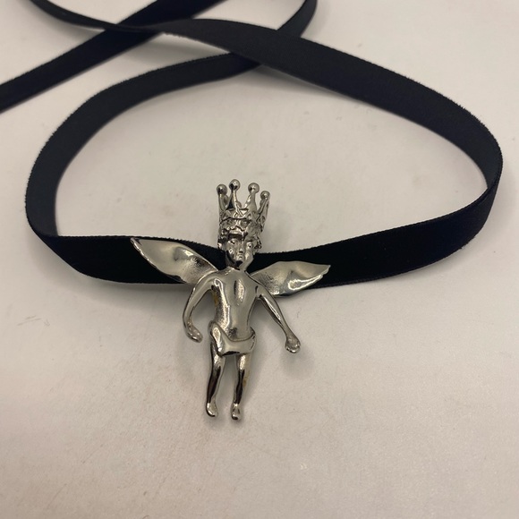 COPY - Vintage Guardian Angel Cherub Velvet Choker Necklace - Picture 5 of 7
